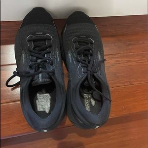 Men’s Brooks ghost 12 size 9 1/2 E extra wide